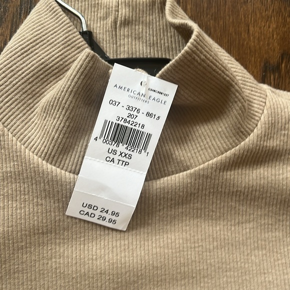 NWT!  American Eagle size XXS tan tee - Picture 2 of 4